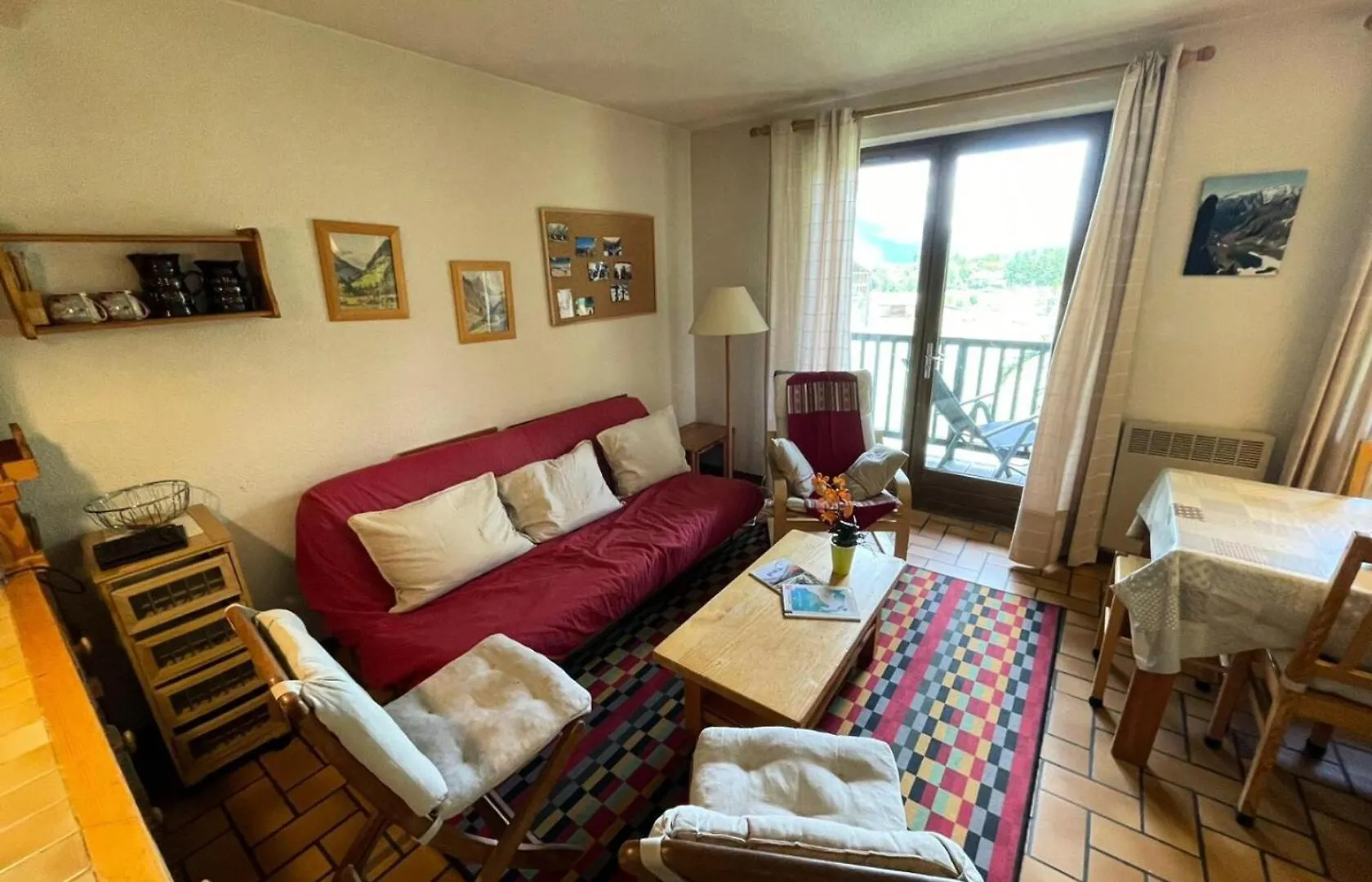 Residence Gardiole 4 - Appartement Chaleureux - Centre Village - Cheminee Mae-1614 contacts